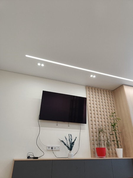 Стоимость потолка с подсветкой 14 м²